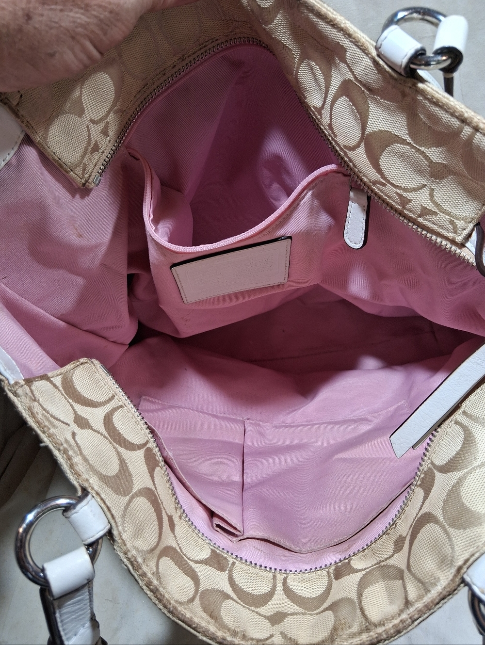 Large Pleated Coach Gallery Tote - Picture 11 of 12